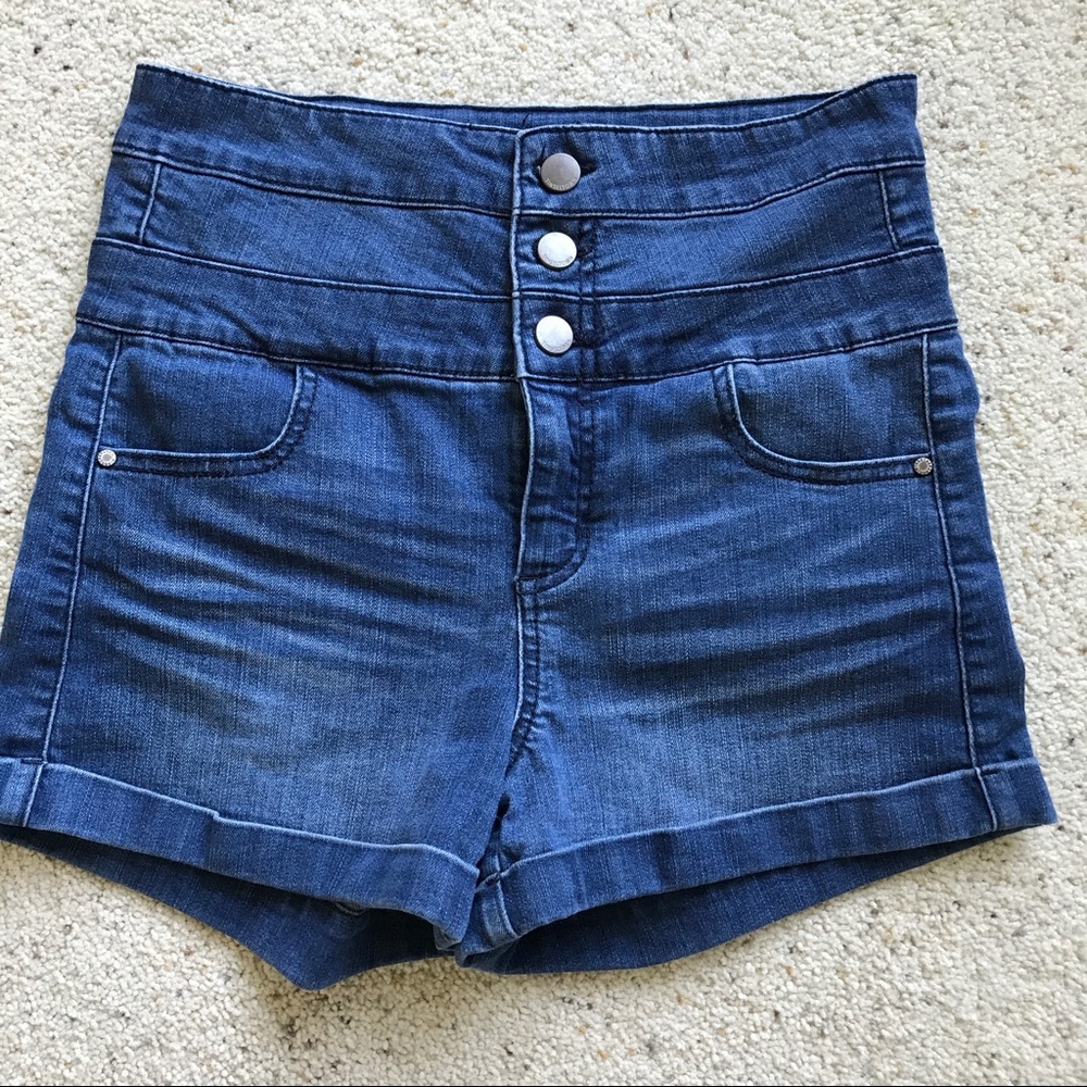 ✨Last Chance✨High Rise Jean Shorts - With Stretch
